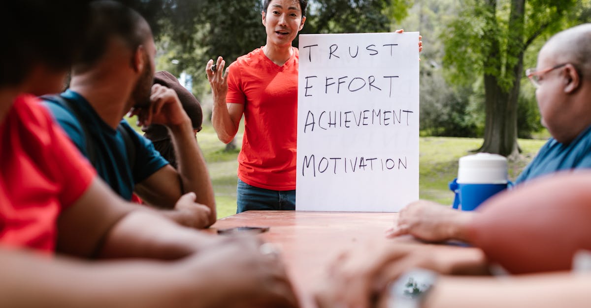 短信轰炸源码实名账号：流量卡的SIM卡大小和同步技术